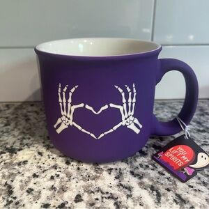Halloween Purple Skeleton Heart Hands Mug